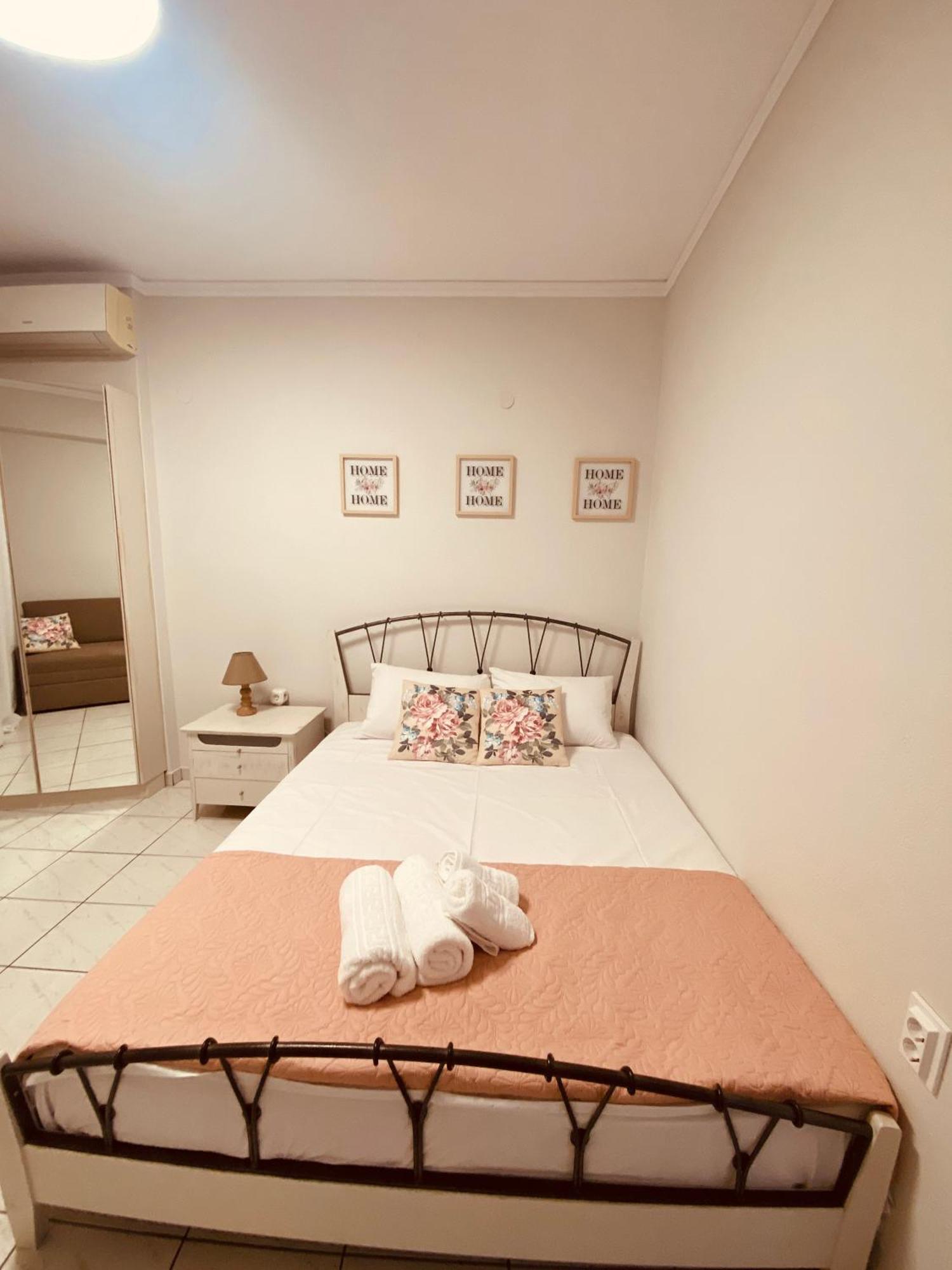 Peramore Apartment Néa Péramos Eksteriør bilde